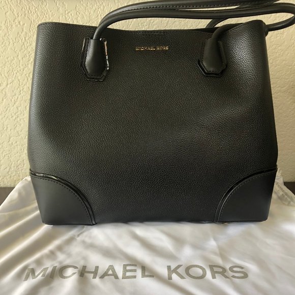 NWT Michael Kors Large Crossbody/Shoulder Padlock